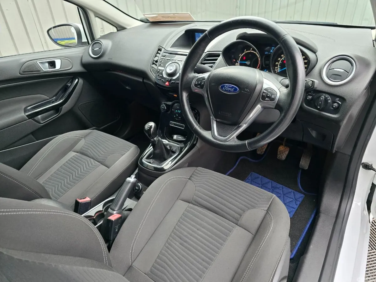 Ford Fiesta Hatchback, Petrol, 2015, White