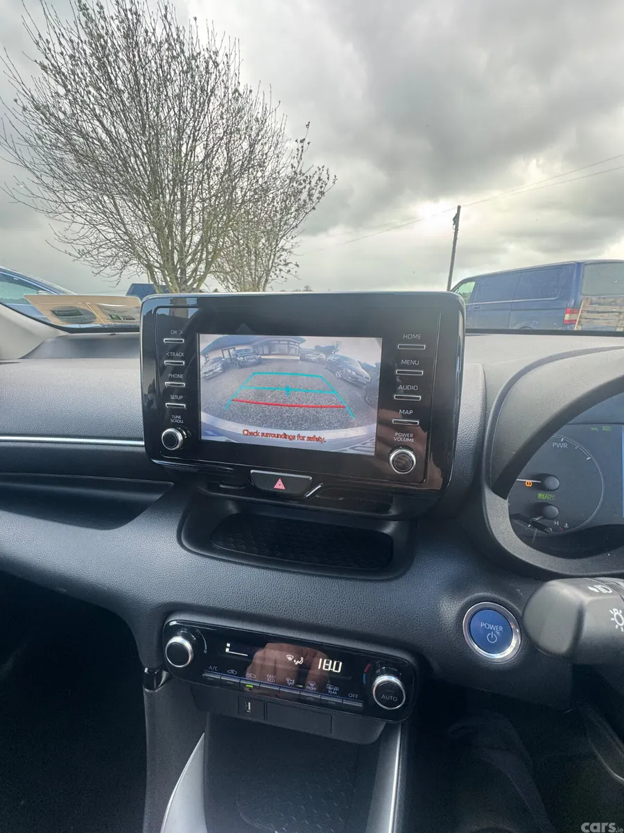 Toyota Yaris Hatchback, Petrol Hybrid, 2022, Grey