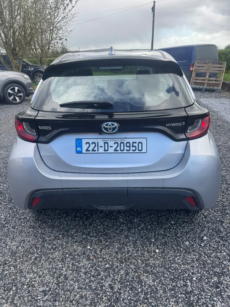 Toyota Yaris Hatchback, Petrol Hybrid, 2022, Grey