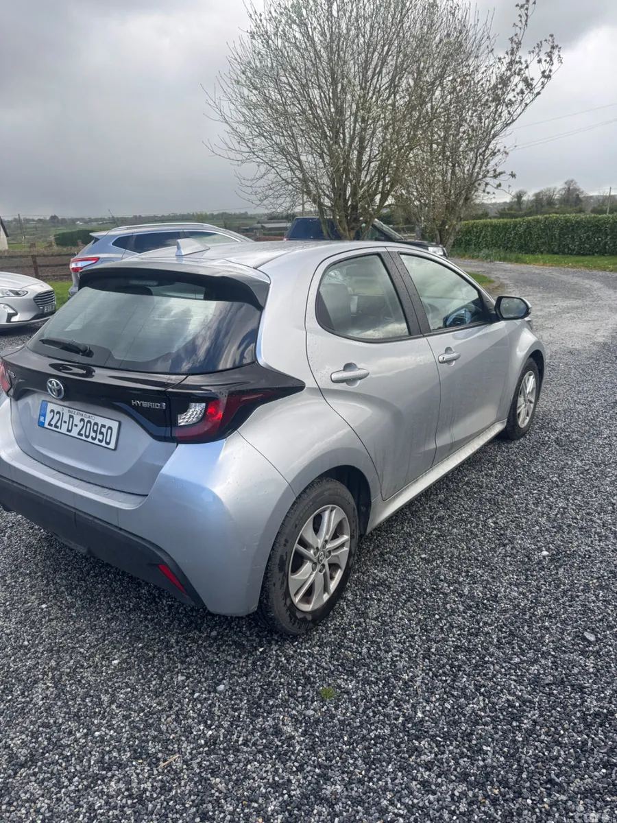 Toyota Yaris Hatchback, Petrol Hybrid, 2022, Grey