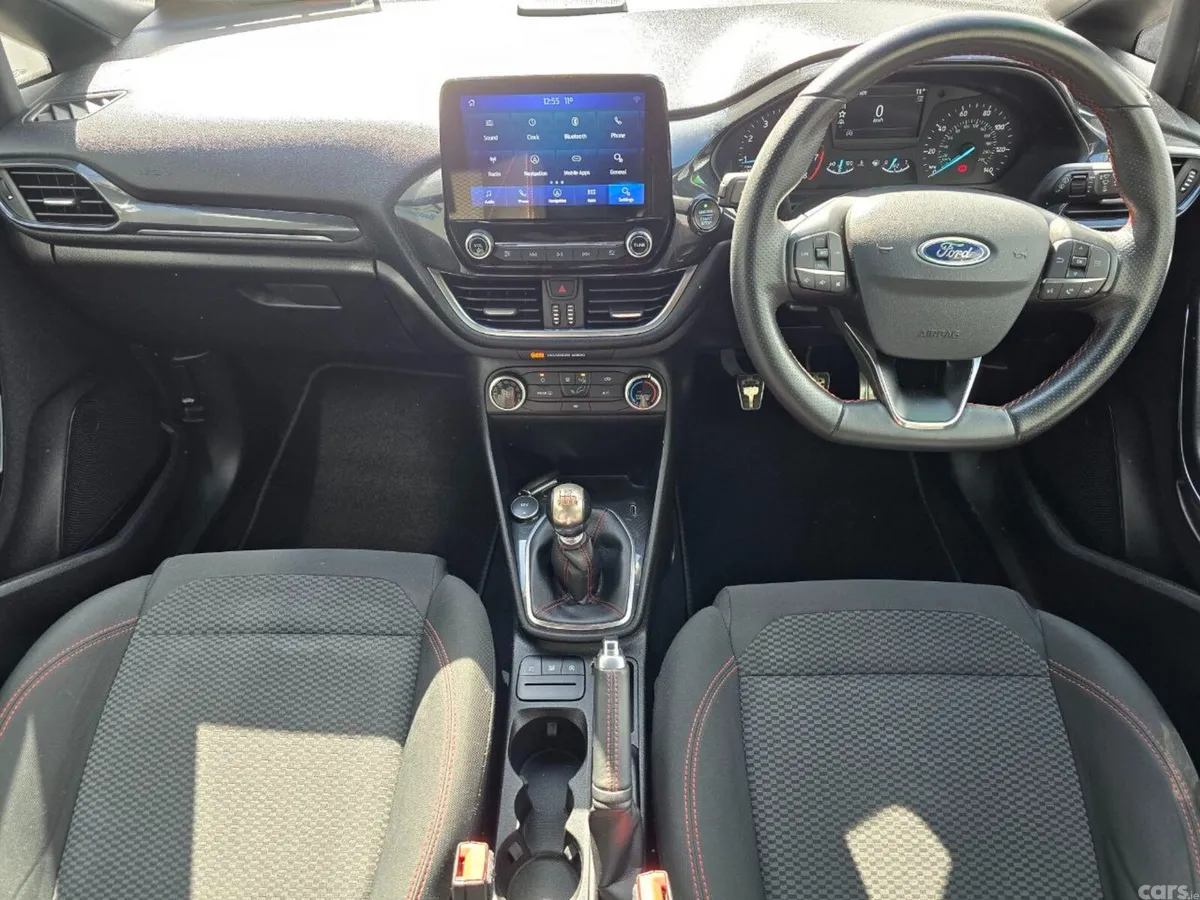 Ford Fiesta Hatchback, Petrol, 2019, White