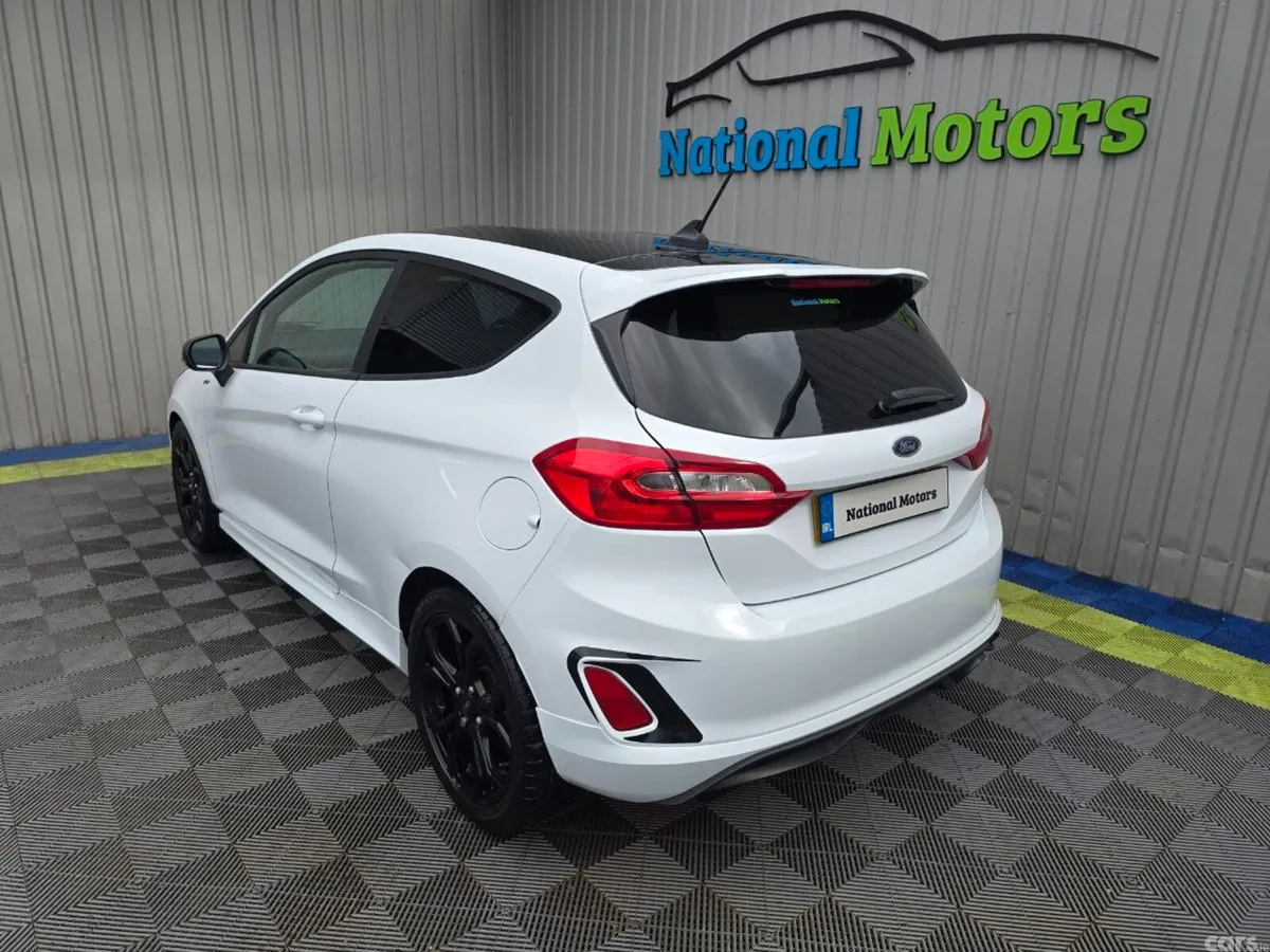 Ford Fiesta Hatchback, Petrol, 2019, White