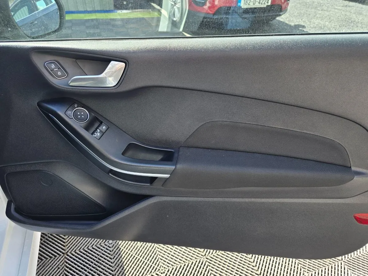 Ford Fiesta Hatchback, Petrol, 2019, White