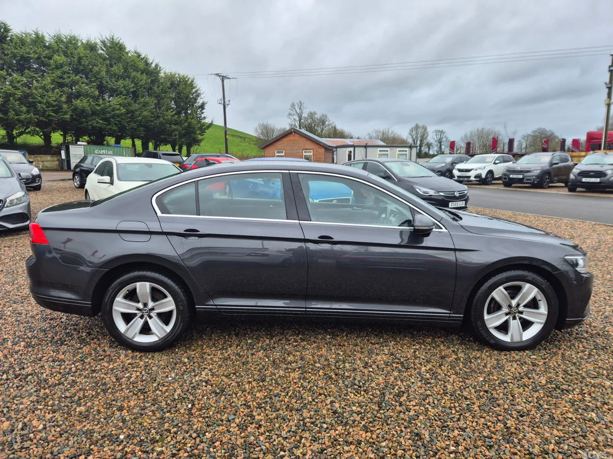 Volkswagen Passat Saloon, Diesel, 2020, Grey