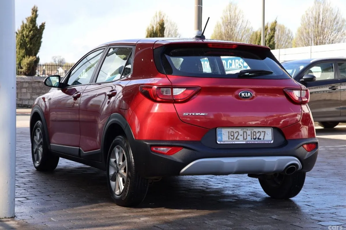 Kia Stonic Estate, Petrol, 2019, Red