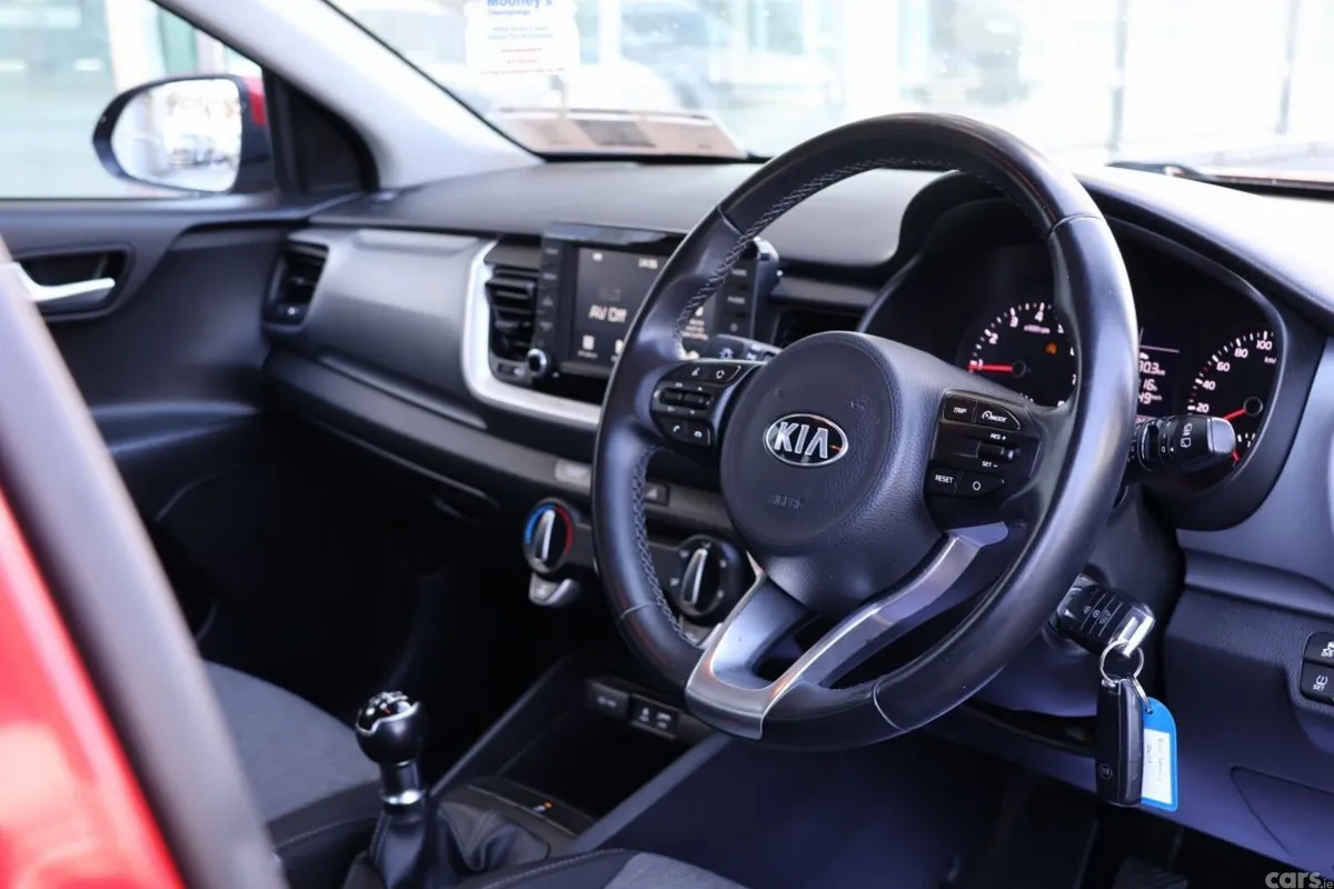 Kia Stonic Estate, Petrol, 2019, Red