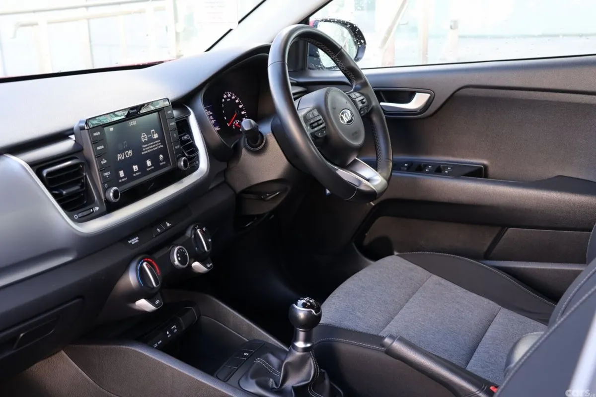 Kia Stonic Estate, Petrol, 2019, Red