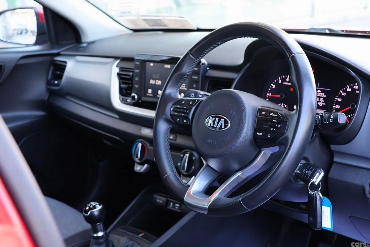 Kia Stonic Estate, Petrol, 2019, Red
