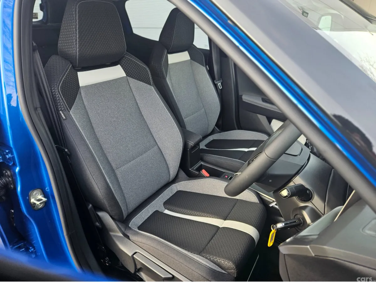 Opel Frontera SUV, Electric, 2026, Blue
