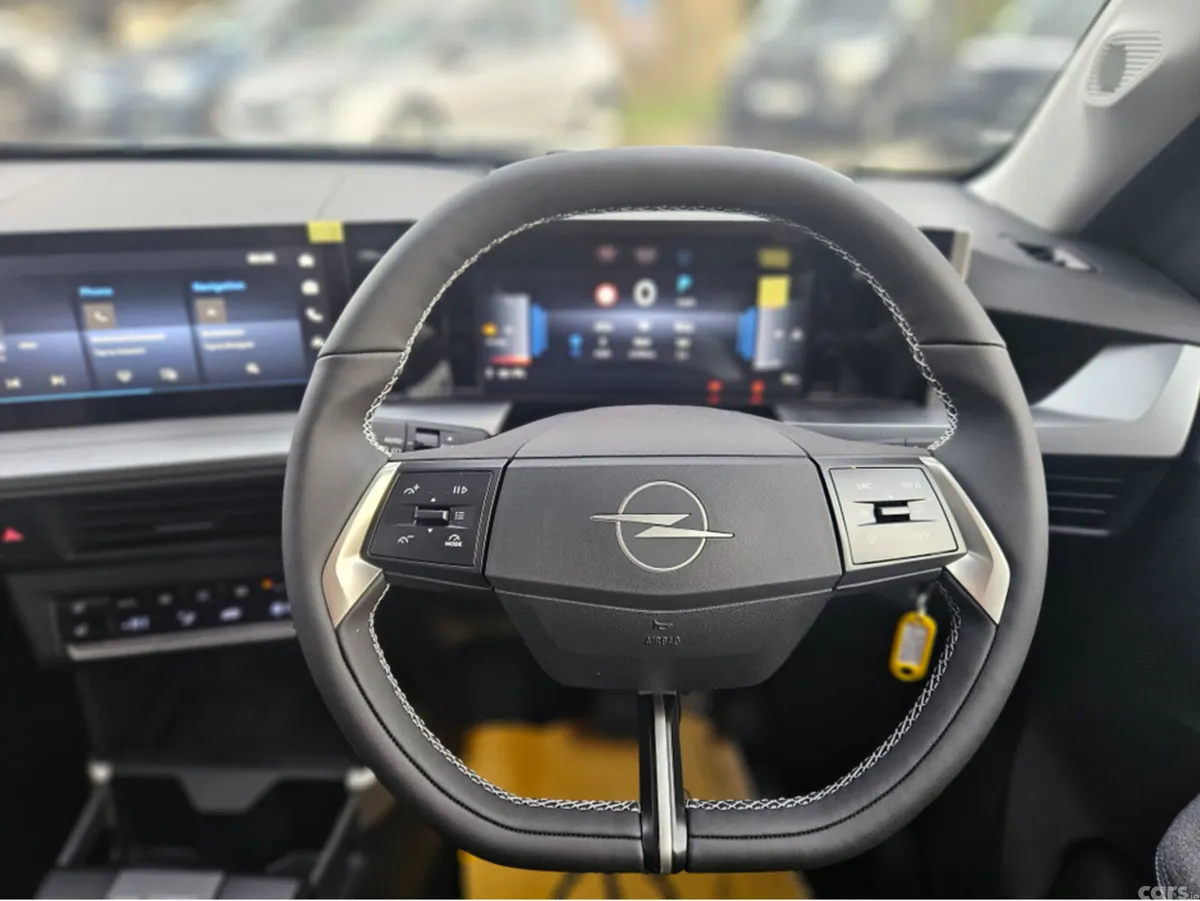 Opel Frontera SUV, Petrol Hybrid, 2026, Green