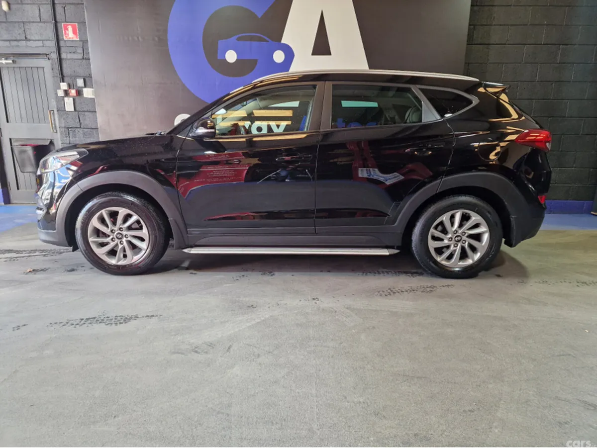 Hyundai Tucson SUV, Diesel, 2017, Black