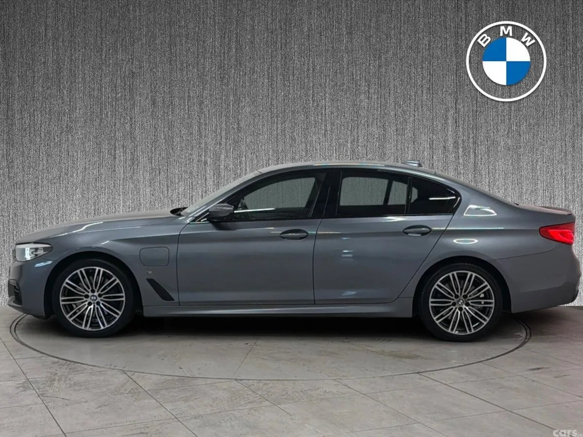 BMW 5-Series Saloon, Petrol Plug-in Hybrid, 2019, Grey