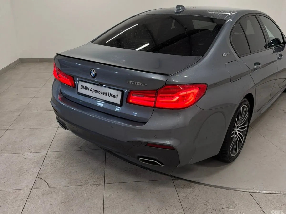 BMW 5-Series Saloon, Petrol Plug-in Hybrid, 2019, Grey