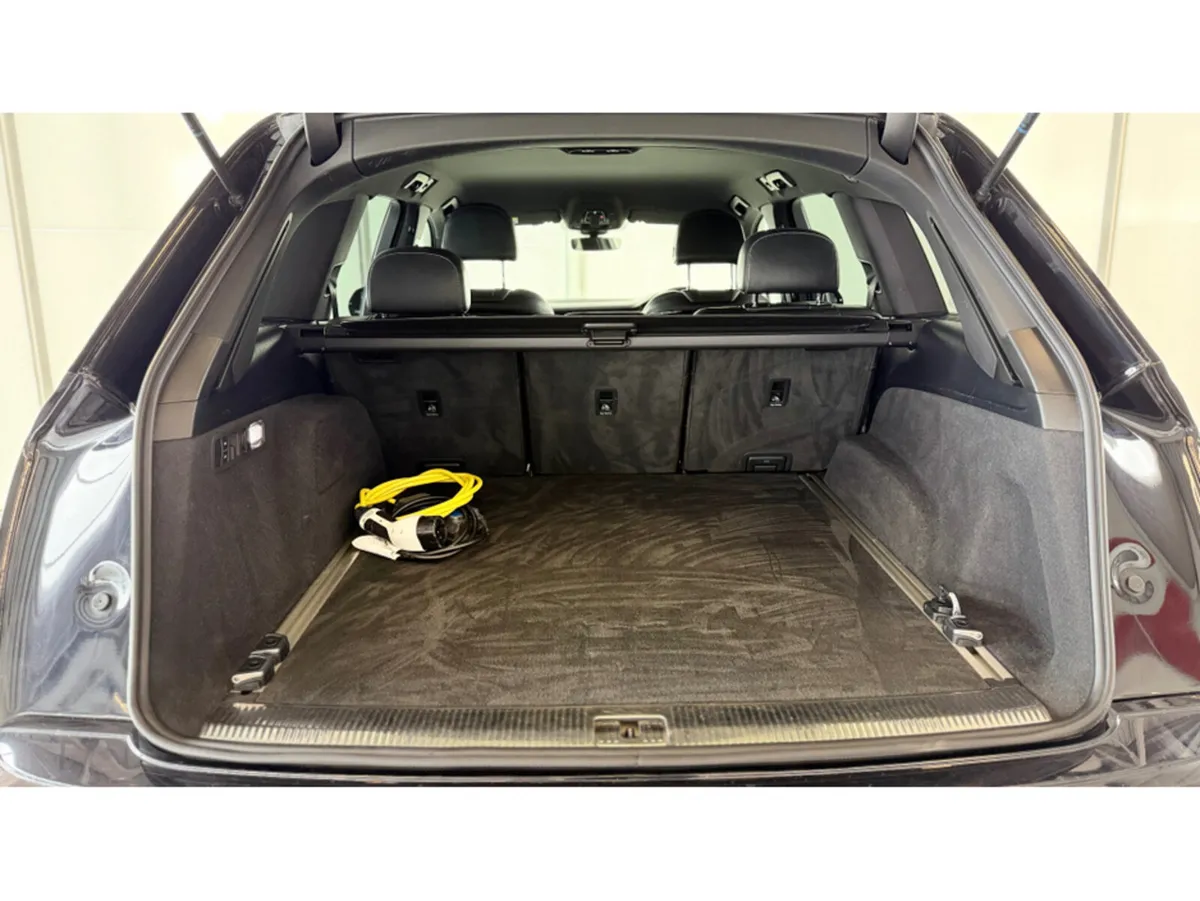 Audi Q7 Estate, Petrol Plug-in Hybrid, 2021, Black