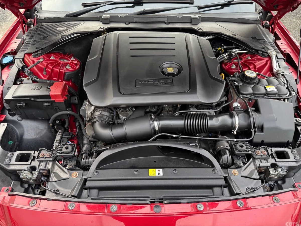 Jaguar XF Saloon, Diesel, 2018, Red