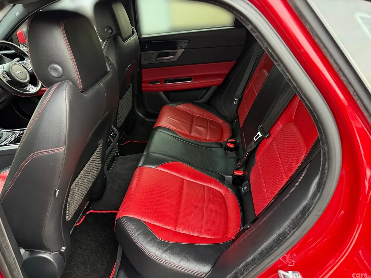 Jaguar XF Saloon, Diesel, 2018, Red