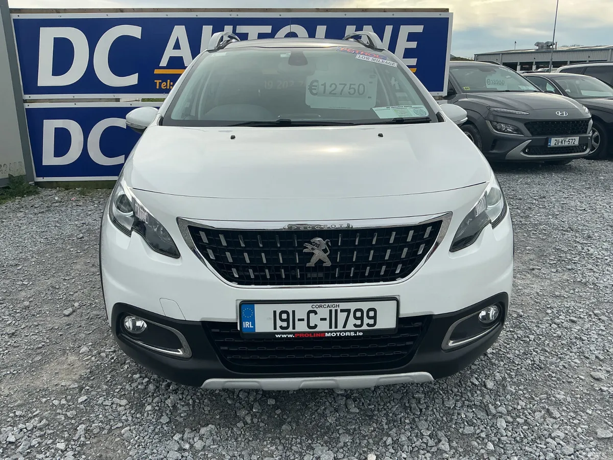 Peugeot 2008 Hatchback, Petrol, 2019, White