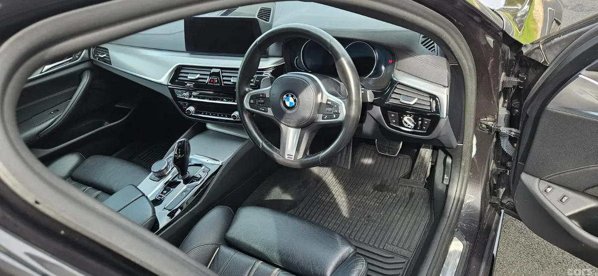 BMW 5-Series Saloon, Petrol Plug-in Hybrid, 2018, Grey