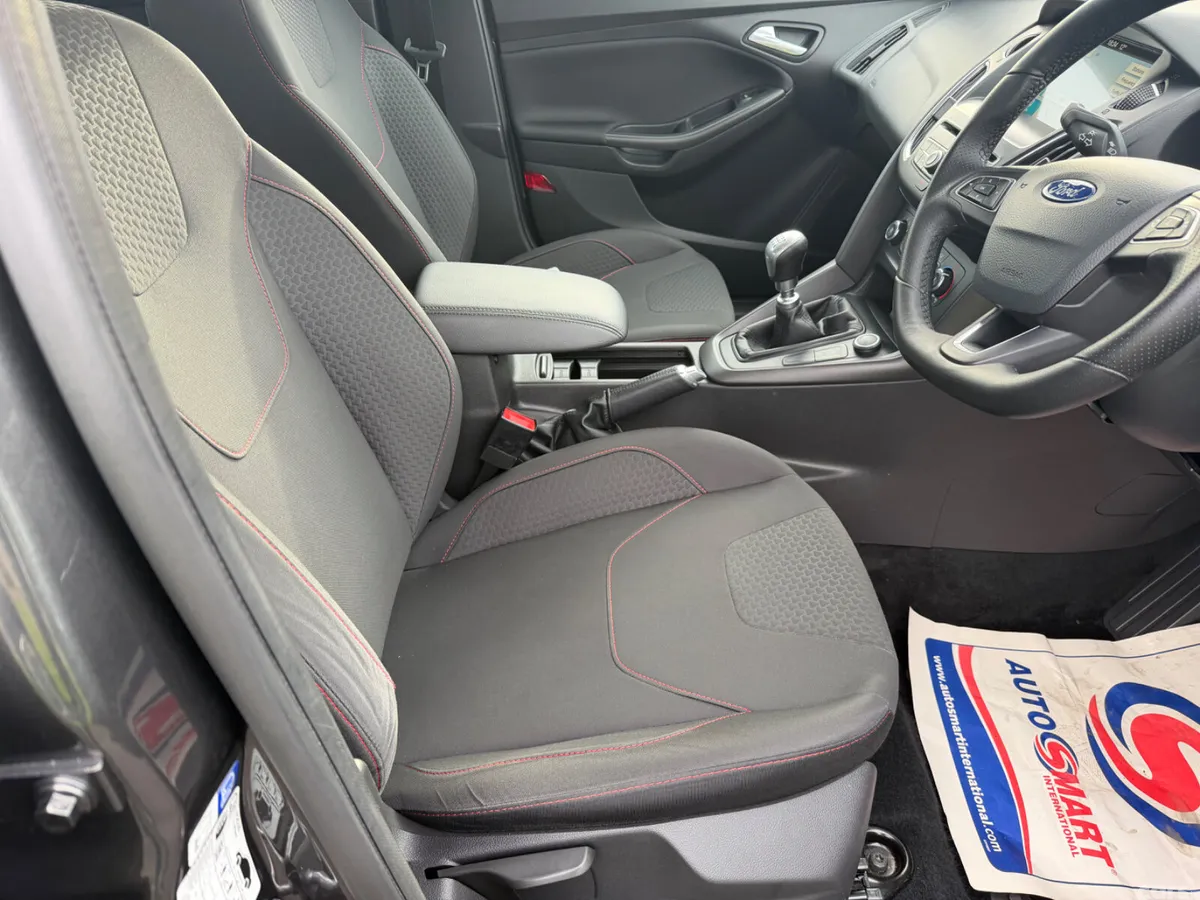Ford Focus Hatchback, Diesel, 2018, Grey