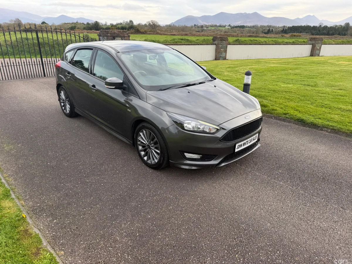 Ford Focus Hatchback, Diesel, 2018, Grey