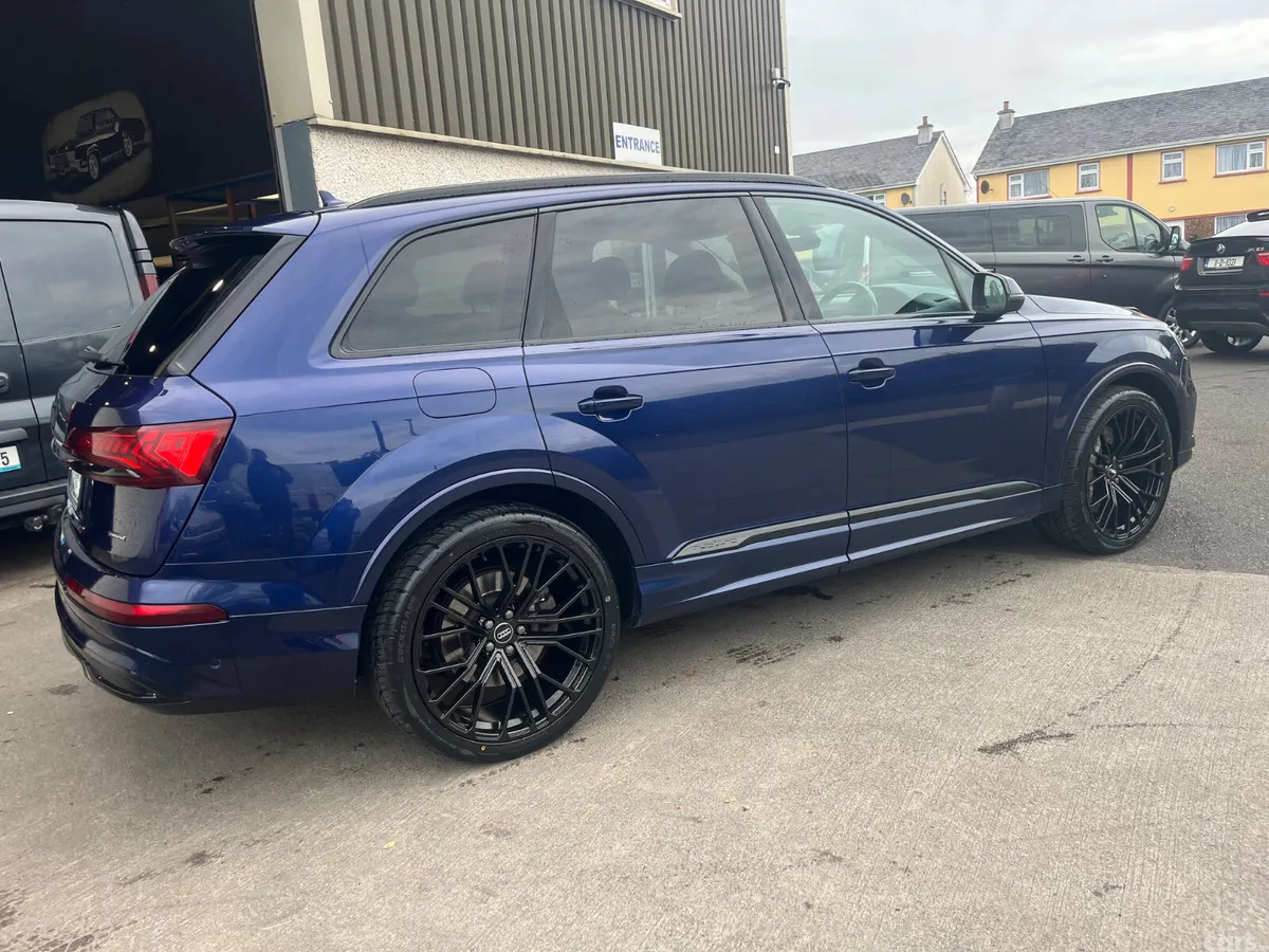 Audi Q7 SUV, Petrol Plug-in Hybrid, 2022, Blue