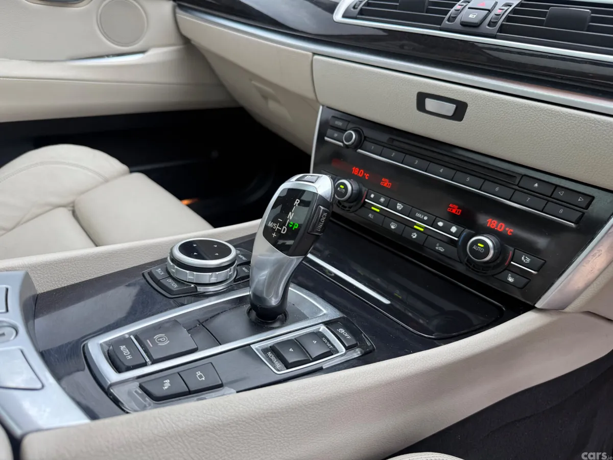 BMW 5-Series Saloon, Diesel, 2010, Blue