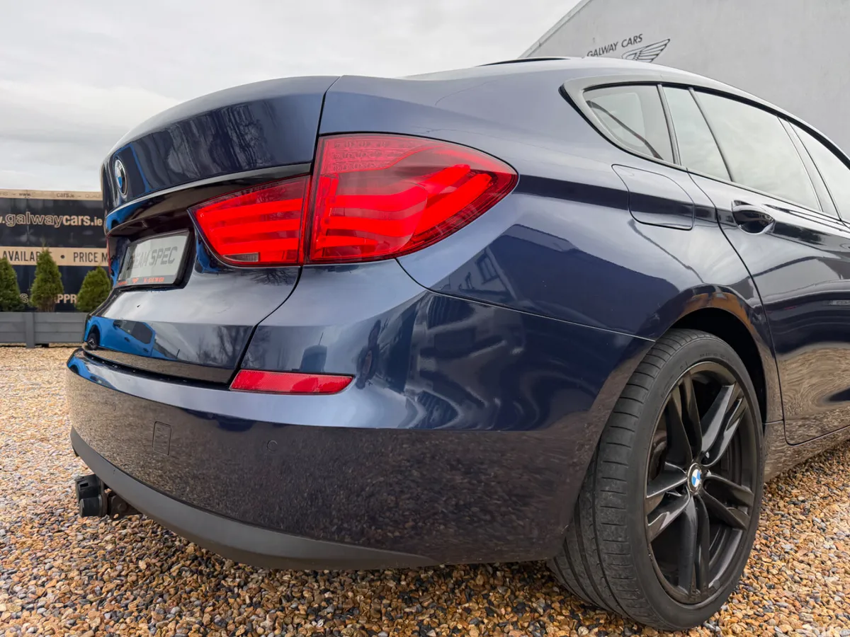 BMW 5-Series Saloon, Diesel, 2010, Blue
