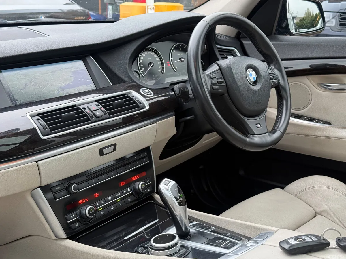 BMW 5-Series Saloon, Diesel, 2010, Blue