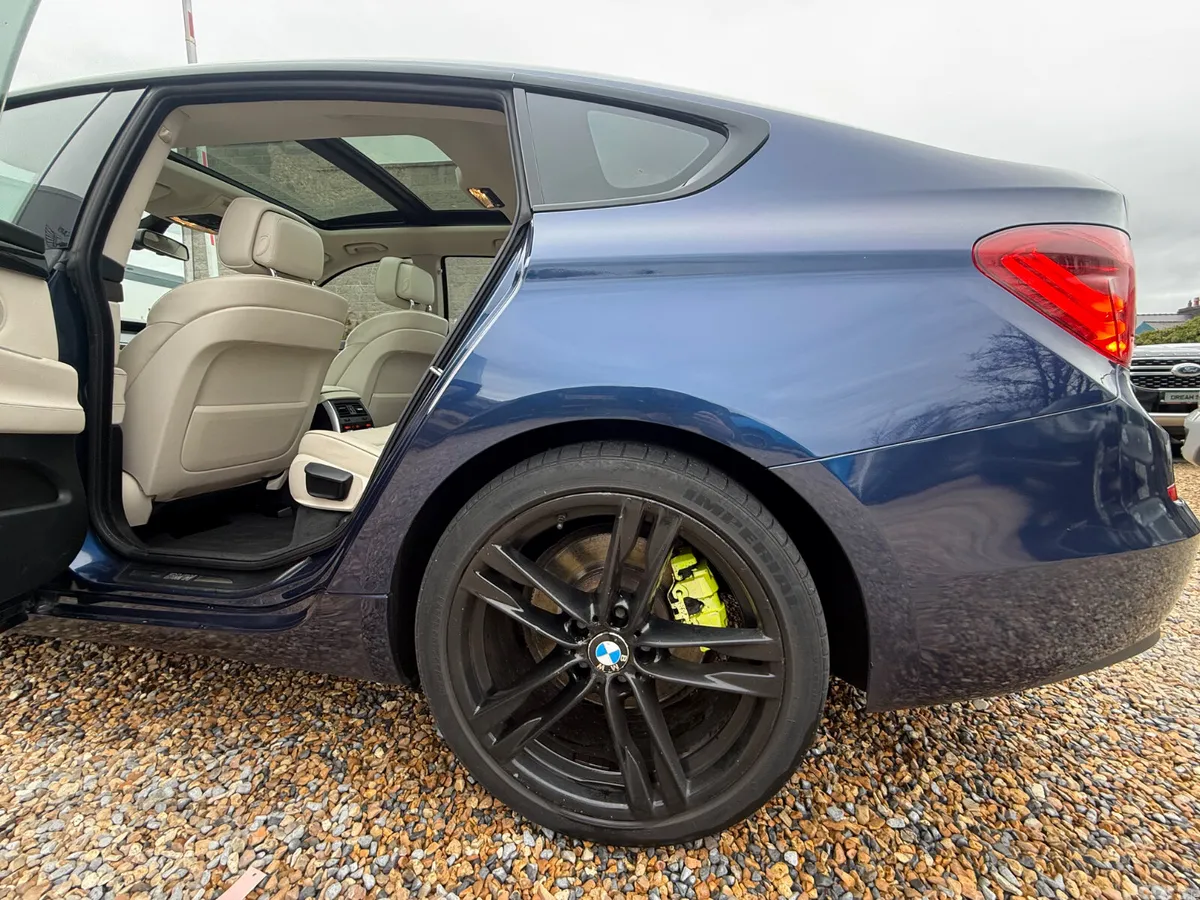 BMW 5-Series Saloon, Diesel, 2010, Blue