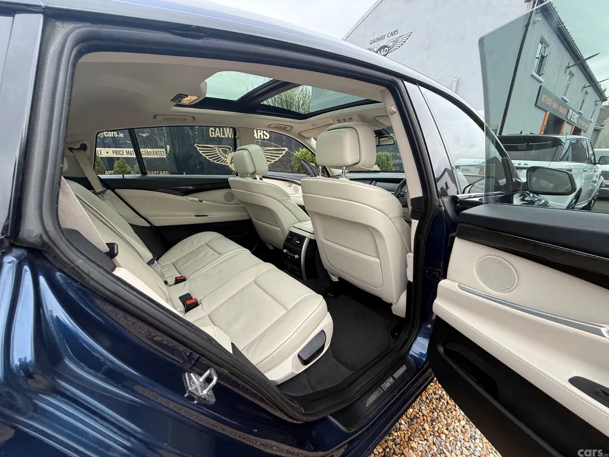 BMW 5-Series Saloon, Diesel, 2010, Blue