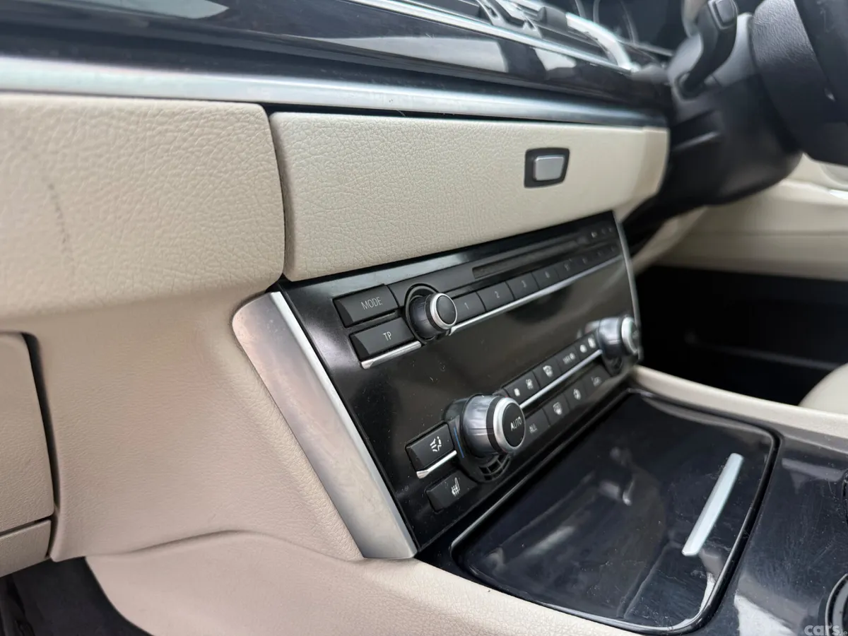 BMW 5-Series Saloon, Diesel, 2010, Blue
