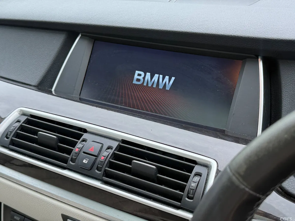 BMW 5-Series Saloon, Diesel, 2010, Blue