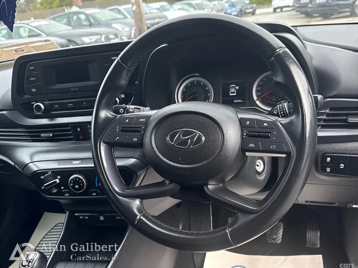 Hyundai i20 Hatchback, Petrol, 2023, Black