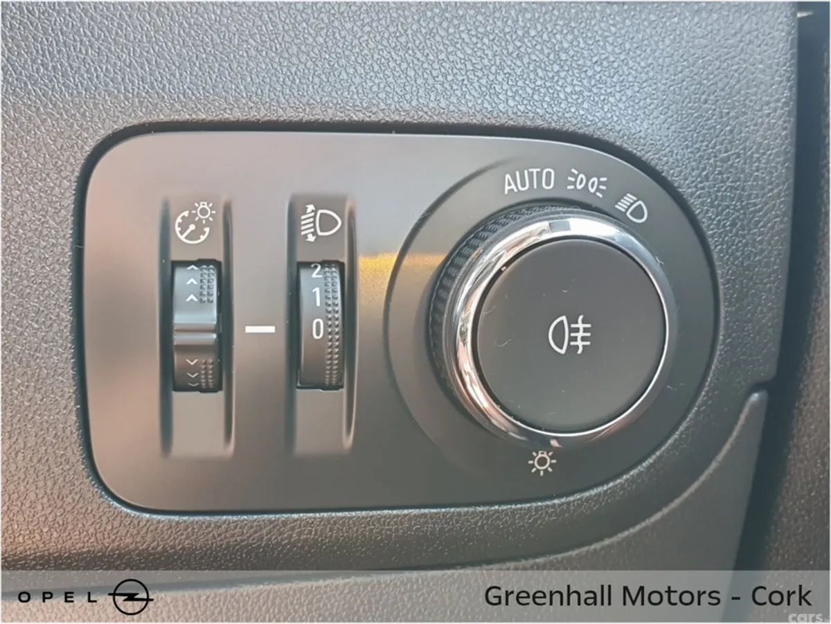 Opel Crossland SUV, Diesel, 2022, Grey