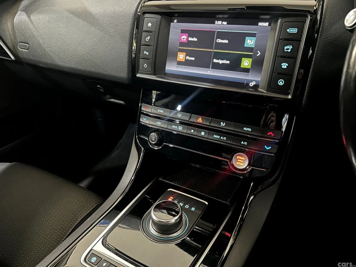 Jaguar XE Saloon, Diesel, 2018, White
