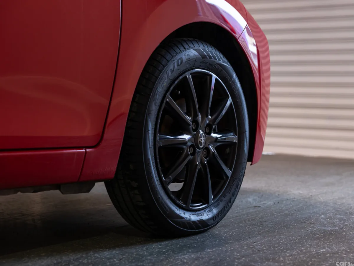Toyota Aygo Hatchback, Petrol, 2017, Red