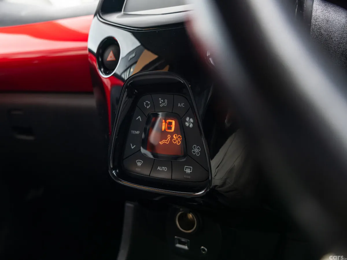 Toyota Aygo Hatchback, Petrol, 2017, Red