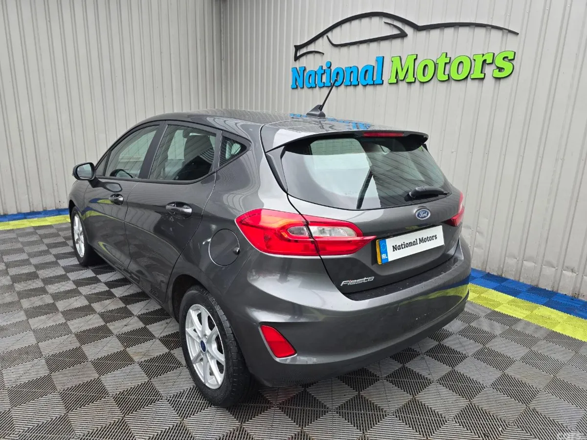 Ford Fiesta Hatchback, Petrol, 2018, Grey