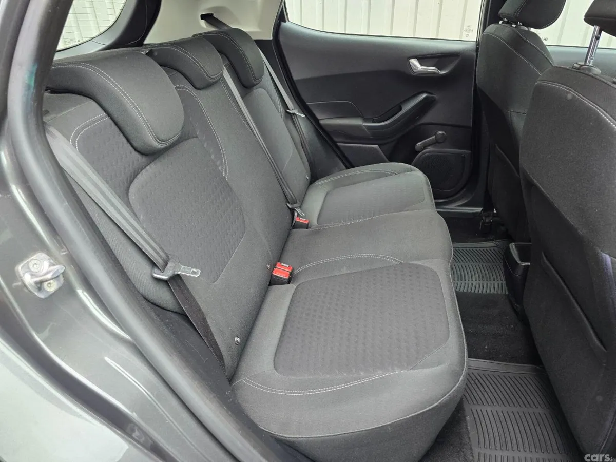 Ford Fiesta Hatchback, Petrol, 2018, Grey