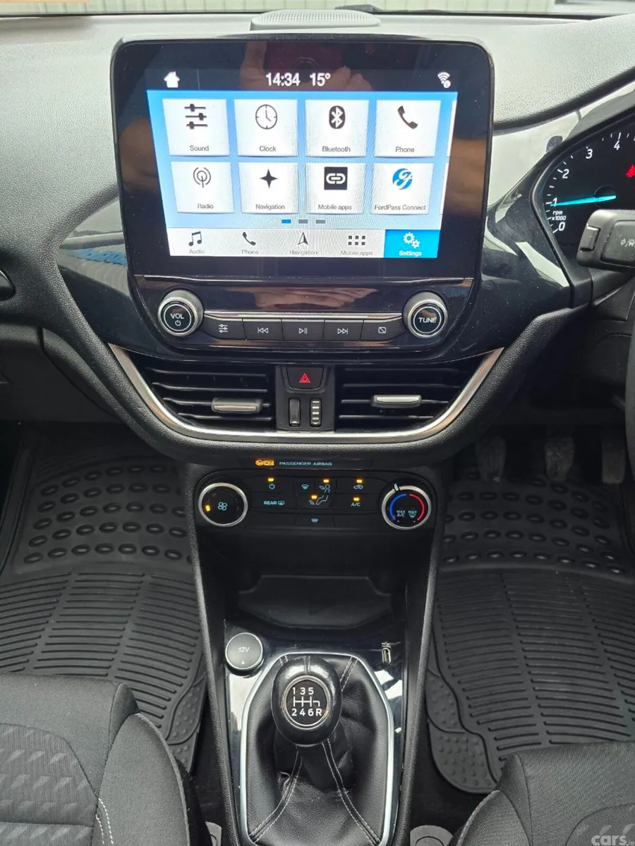 Ford Fiesta Hatchback, Petrol, 2018, Grey