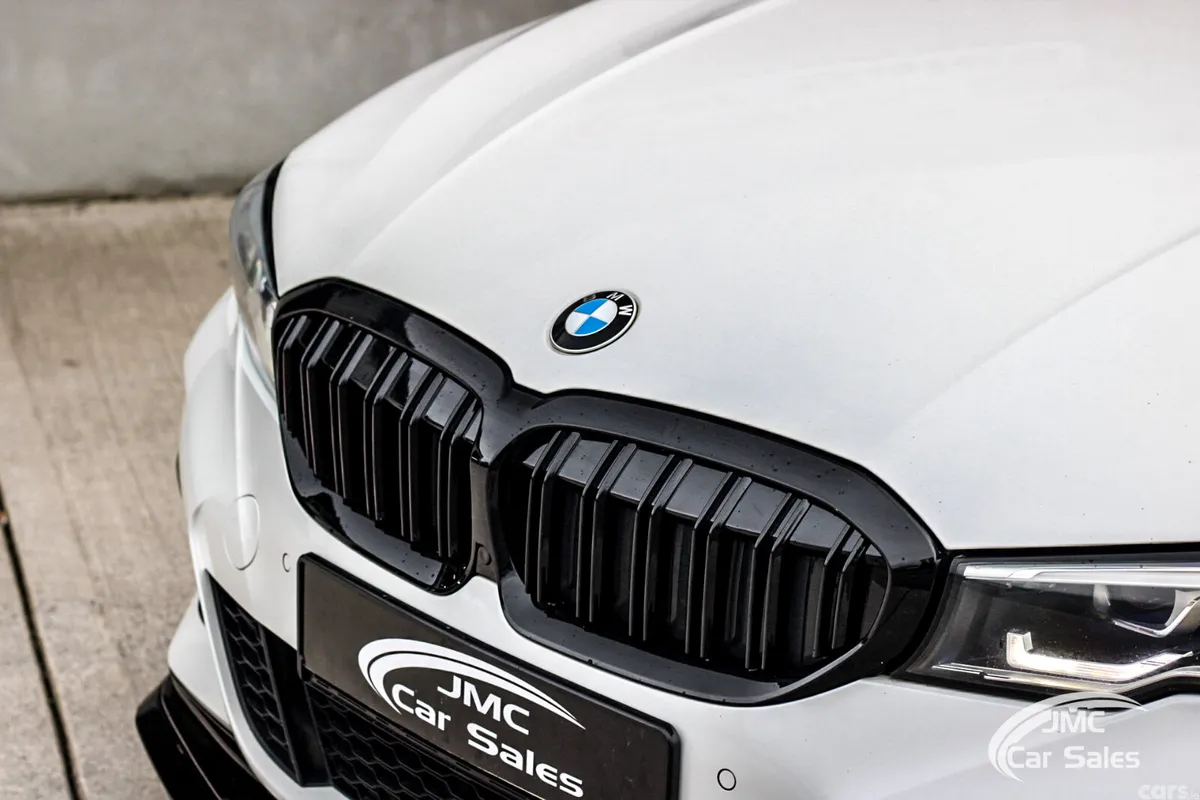 BMW 3-Series Saloon, Petrol Plug-in Hybrid, 2020, White
