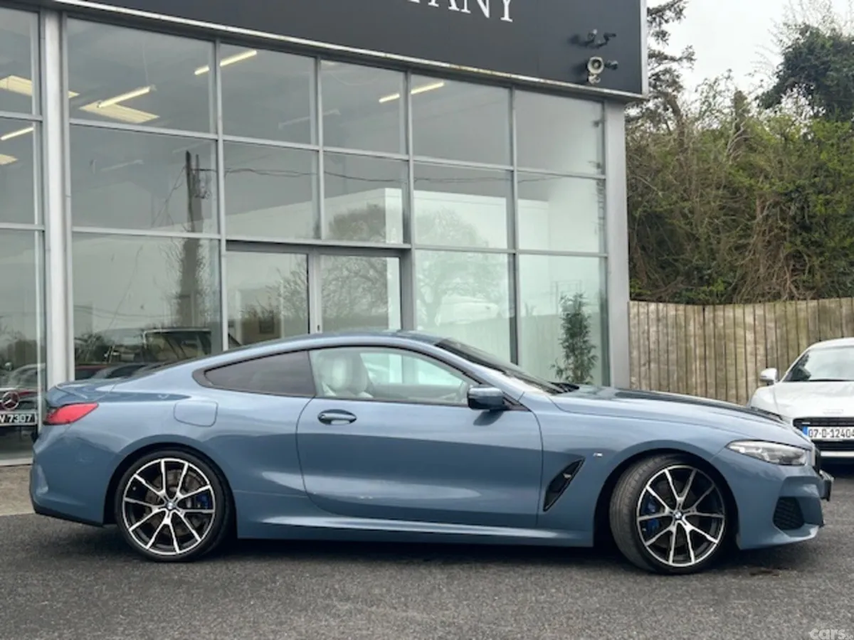 BMW 8-Series Coupe, Diesel, 2019, Blue