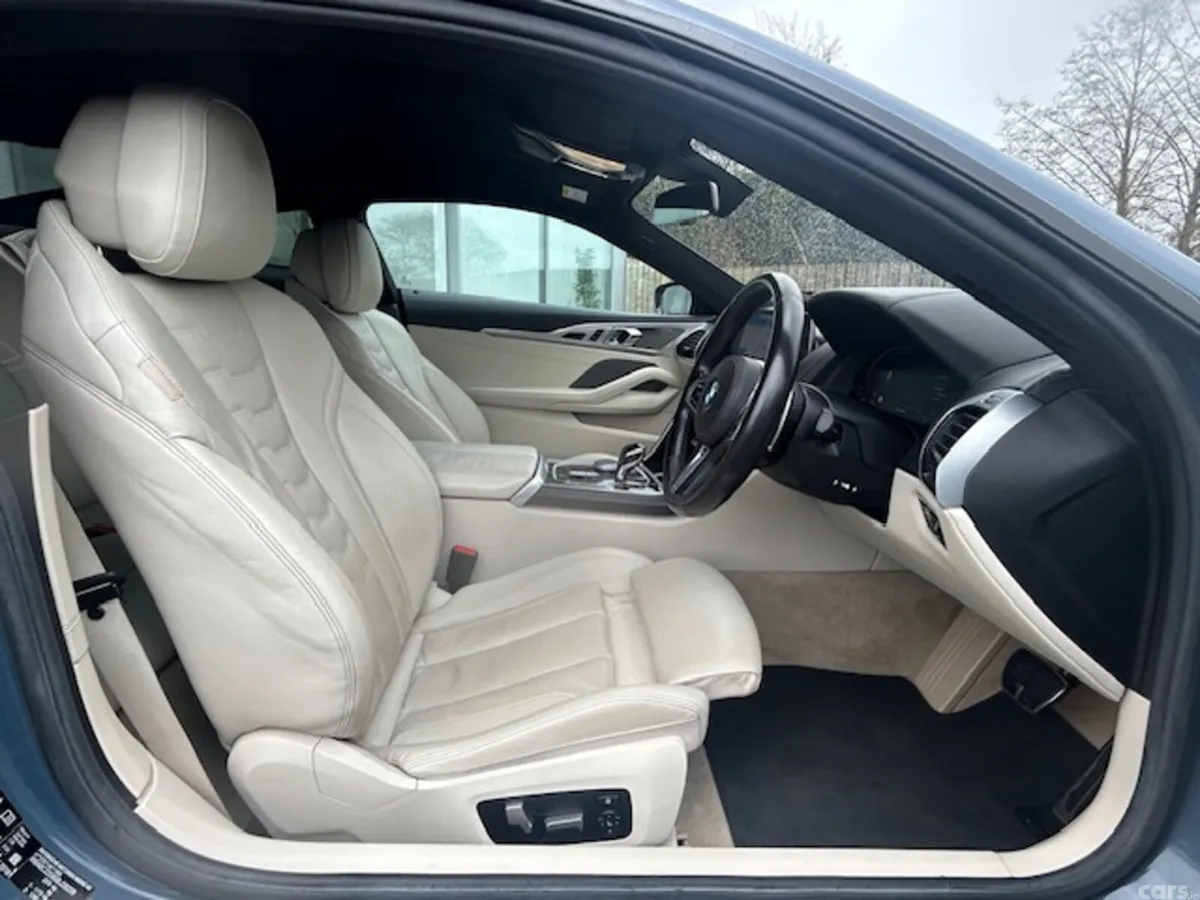 BMW 8-Series Coupe, Diesel, 2019, Blue