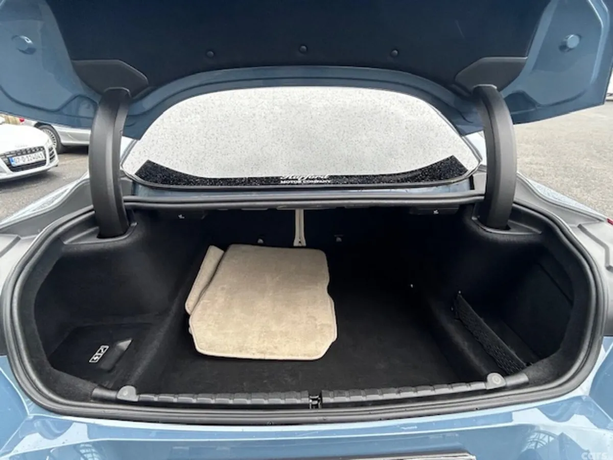 BMW 8-Series Coupe, Diesel, 2019, Blue