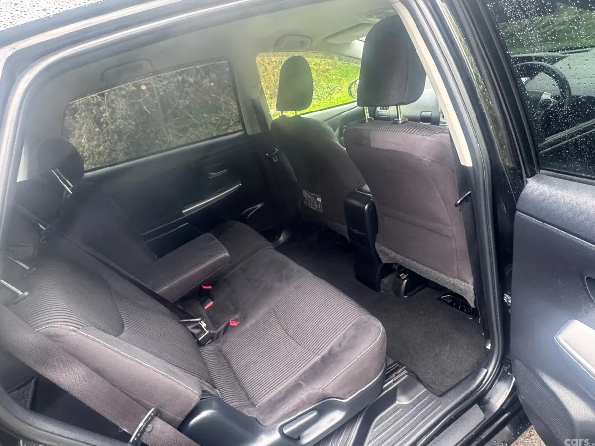Toyota Prius MPV, Petrol Hybrid, 2015, Black