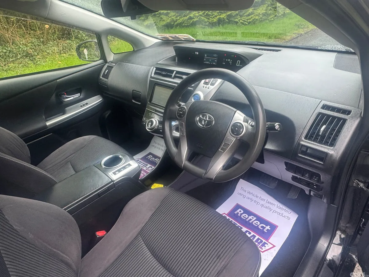 Toyota Prius MPV, Petrol Hybrid, 2015, Black