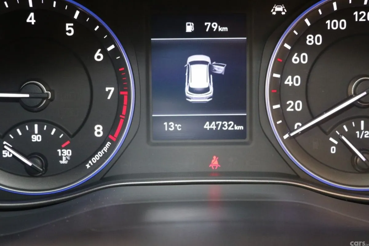 Hyundai KONA MPV, Petrol, 2020, Red