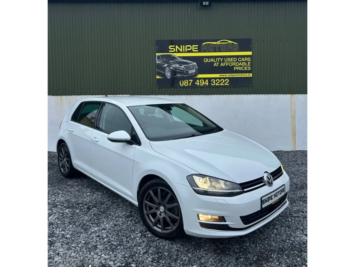Volkswagen Golf Hatchback, Petrol, 2017, White