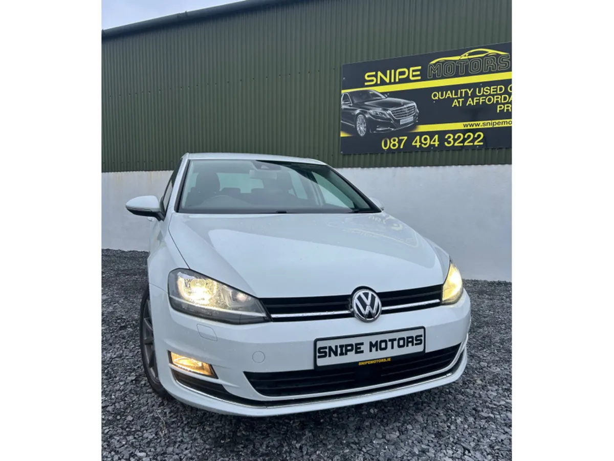 Volkswagen Golf Hatchback, Petrol, 2017, White