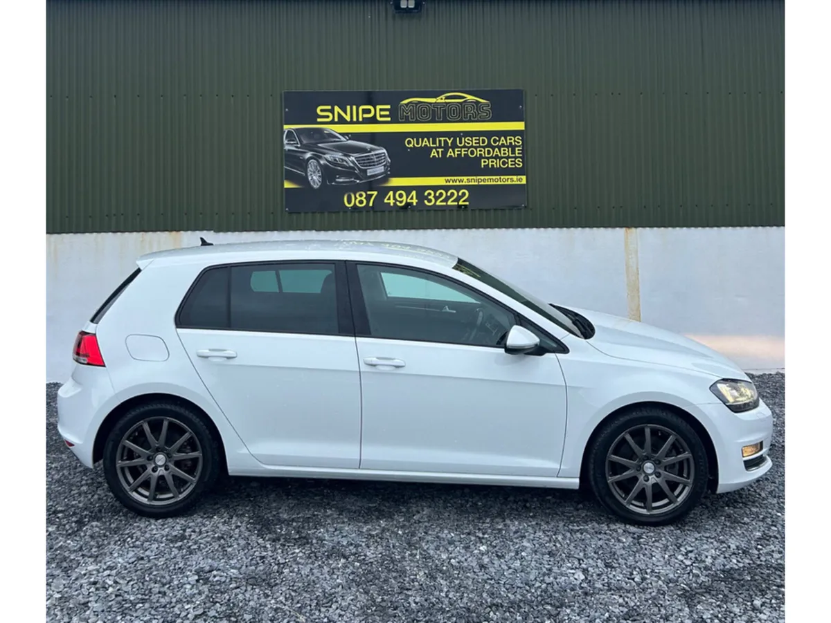 Volkswagen Golf Hatchback, Petrol, 2017, White